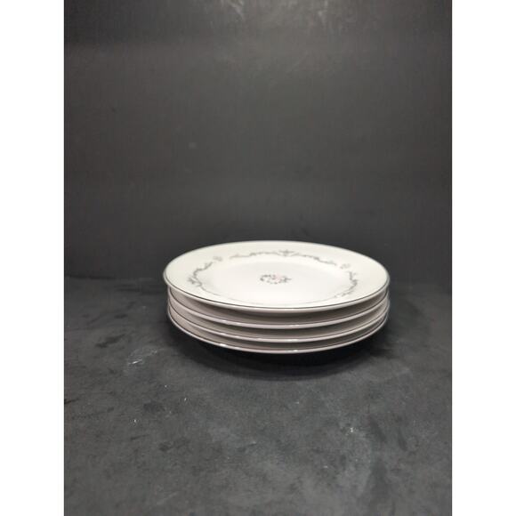 Petite Bouquet Bread‎ Plates Set, Set Of 4, 6.5", Floral Dinnerware, Japan #114 - Picture 9 of 9